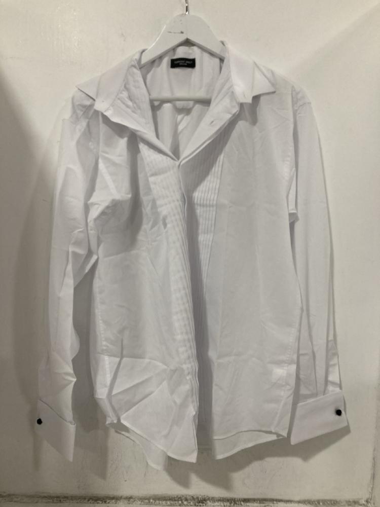 Lot 356  
            Chesterfield SR44 - Parcel Delivery Only 

                
BOX OFF ASSORTED ADULT CLOTHING TO INCLUDE ROXY ESSENTIALS ONESIE IN BLACK SIZE M...