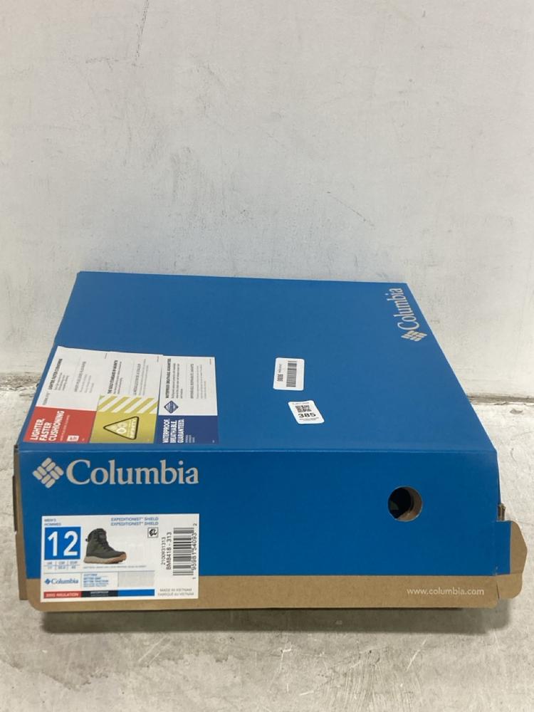 Lot 385  
            Chesterfield SR44 - Parcel Delivery Only 

                
COLUMBIA BOOTS IN OLIVE SIZE 11 (LOCATION: F4)