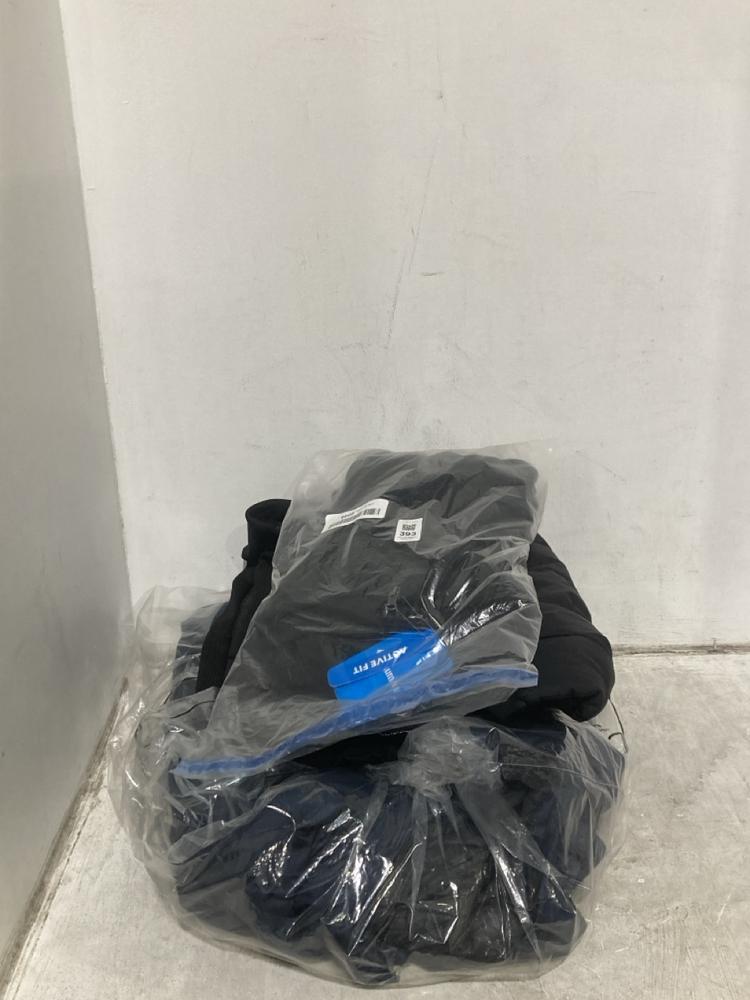 Lot 393  
            Chesterfield SR44 - Parcel Delivery Only 

                
3 X ASSORTED CLOTHING ITEMS TO INCLUDE HEATED VEST IN BLACK SIZE M (LOCATION: F4)