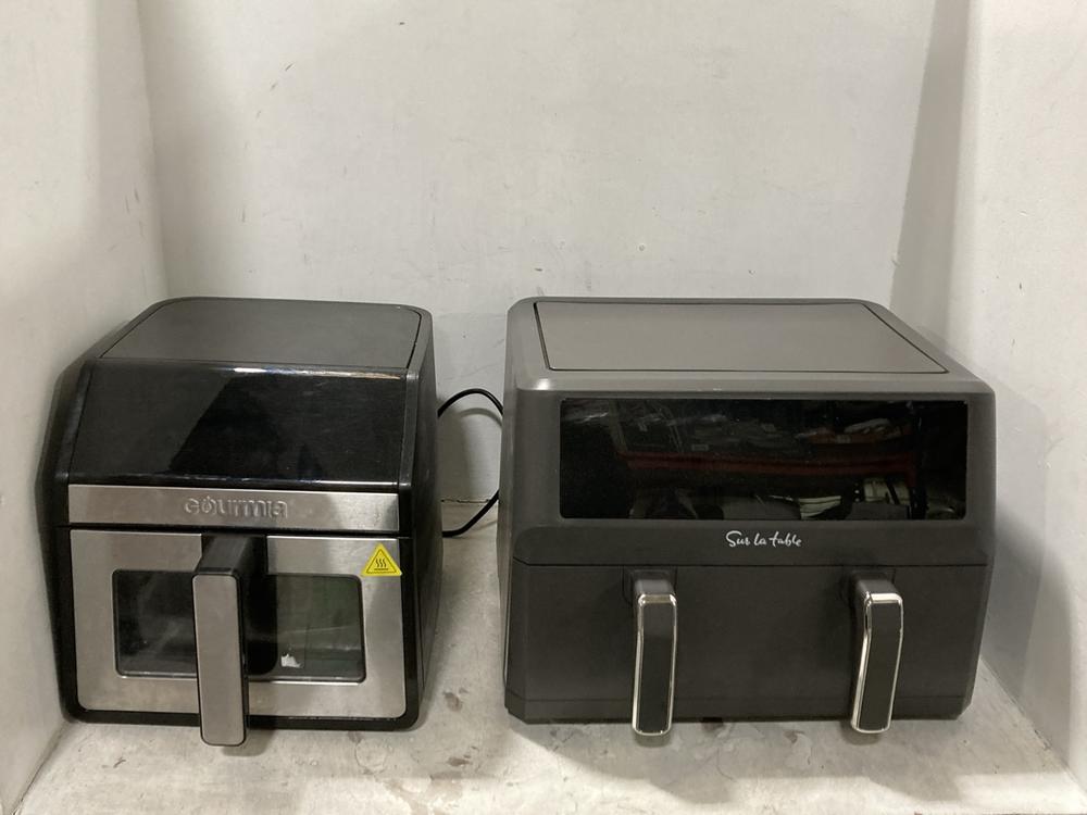 Lot 420  
            Chesterfield SR44 - Parcel Delivery Only 

                
SUR LA TABLE SINGLE OR DOUBLE AIR FRYER TO INCLUDE GOURMIA WINDOW AIR FRYER (LOCA...