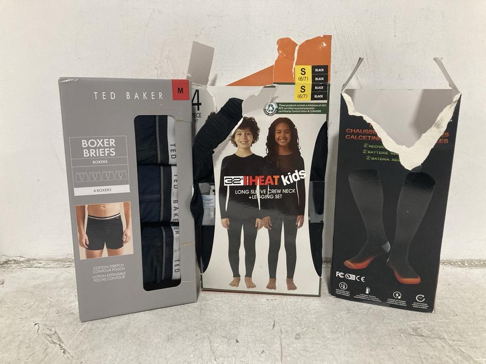 Lot 483  
            Chesterfield SR44 - Parcel Delivery Only 

                
3 X ASSORTED ITEMS TO INCLUDE TED BAKER 3 PIECE BOXER BRIEFS SIZE M (LOCATION: F8)