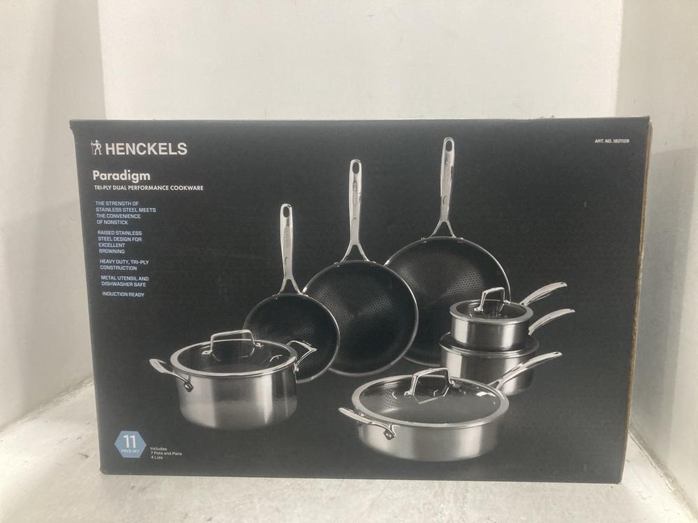Lot 498  
            Chesterfield SR44 - Parcel Delivery Only 

                
HENCKELS PARADIGM TRI-PLY DUAL PERFORMANCE COOKWARE SET (LOCATION: F8)