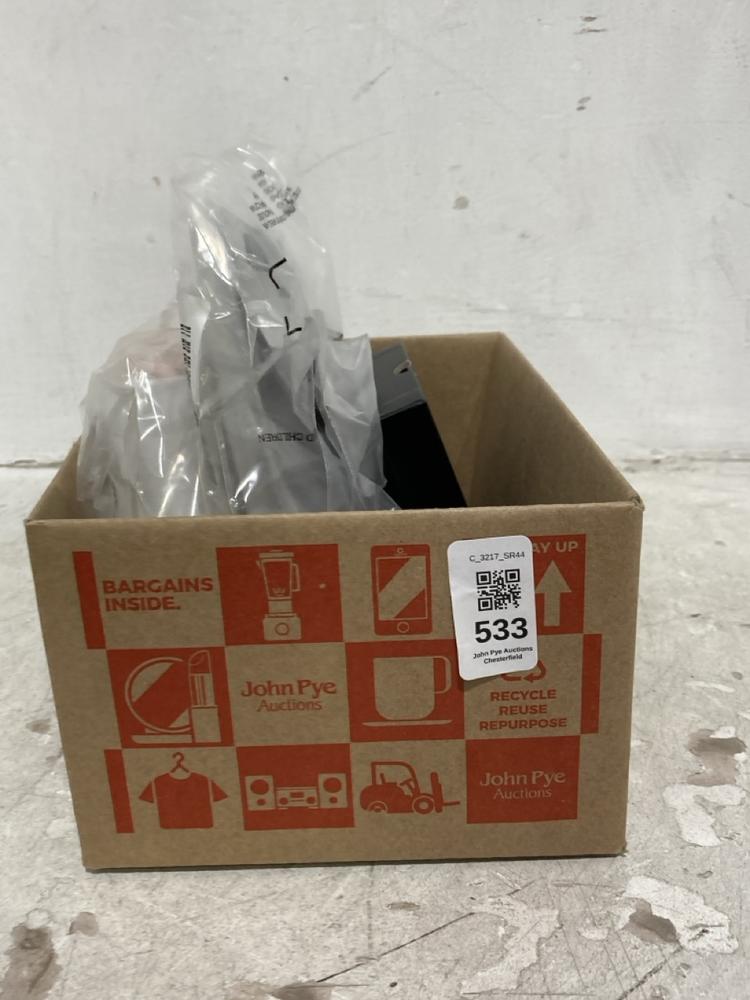 Lot 533  
            Chesterfield SR44 - Parcel Delivery Only 

                
BOX OF ASSORTED JEWELLERY TO INCLUDE RINGS OF LOVE NECKLACE IN GOLD (LOCATION: E1)