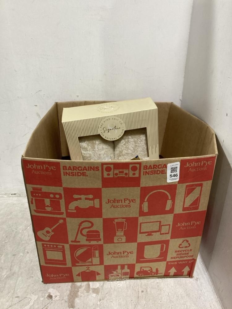 Lot 546  
            Chesterfield SR44 - Parcel Delivery Only 

                
BOX OF ASSORTED BEAUTY ITEMS TO INCLUDE ICONIC LONDON THE SMOKEY EYE GIFT SET (LO...