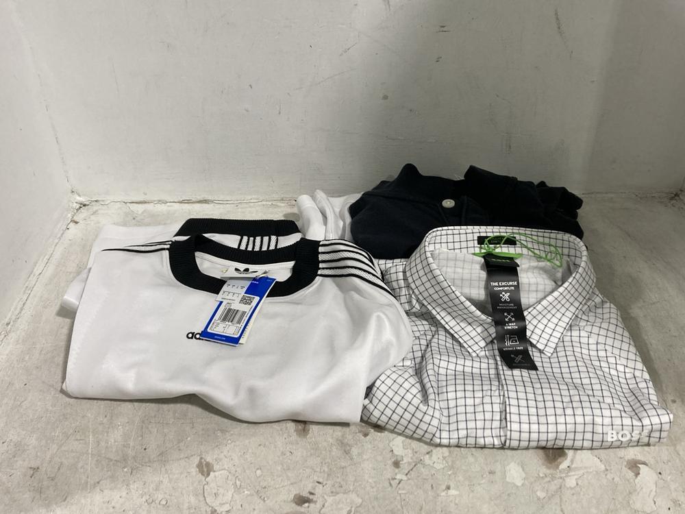 Lot 561  
            Chesterfield SR44 - Parcel Delivery Only 

                
3 X ASSORTED CLOTHES ITEMS TO INCLUDE SUPER DRY T-SHIRT IN NAVY BLUE SIZE L (LOCA...