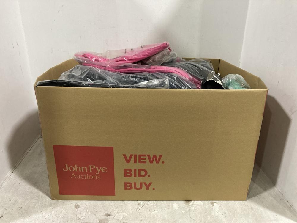 Lot 588  
            Chesterfield SR44 - Parcel Delivery Only 

                
BOX OF ASSORTED ADULTS CLOTHES TO INCLUDE TEXTURE HIGH LEG BRIEF IN AQUA SIZE 8 (...