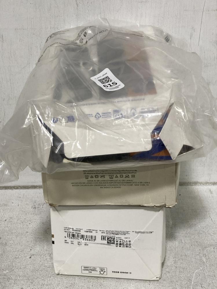 Lot 615  
            Chesterfield SR44 - Parcel Delivery Only 

                
3 X ASSORTED CLOTHING ITEMS TO INCLUDE JACK AND JONES 3 PACK COTTON STRETCH BOXER...