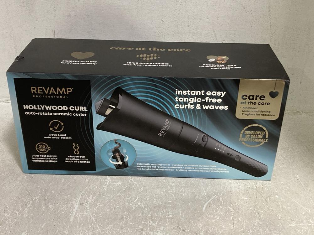 Lot 635  
            Chesterfield SR44 - Parcel Delivery Only 

                
REVAMP HOLLYWOOD CURL CERAMIC 25MM AUTO ROTATE CURLER (LOCATION: E4)