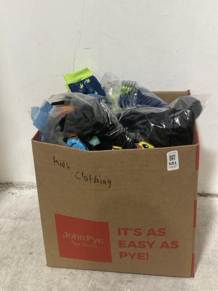 Lot 681  
            Chesterfield SR44 - Parcel Delivery Only 

                
BOX OF ASSORTED KIDS CARETEC WADERS IN BLUE SIZE 92 (LOCATION: E5)