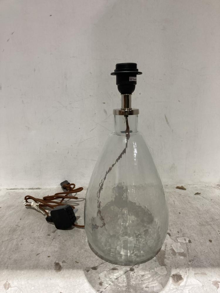 Lot 68  
            Chesterfield SR44 - Parcel Delivery Only 

                
NKUKU BABA RECYCLED GLASS LAMP - CLEAR - SMALL TALL - ITEM NO. BL5501 - ORIGINAL ...