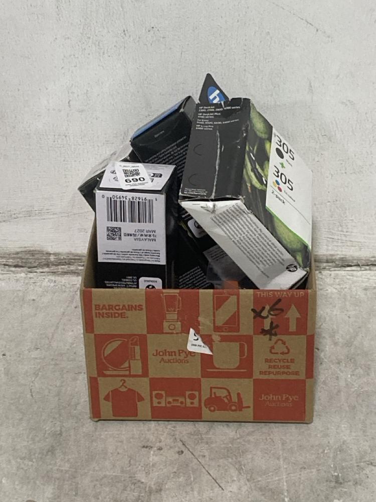 Lot 690  
            Chesterfield SR44 - Parcel Delivery Only 

                
6 X ASSORTED INKS TO INCLUDE 305 + 305 TRI COLOUR (LOCATION: E5)