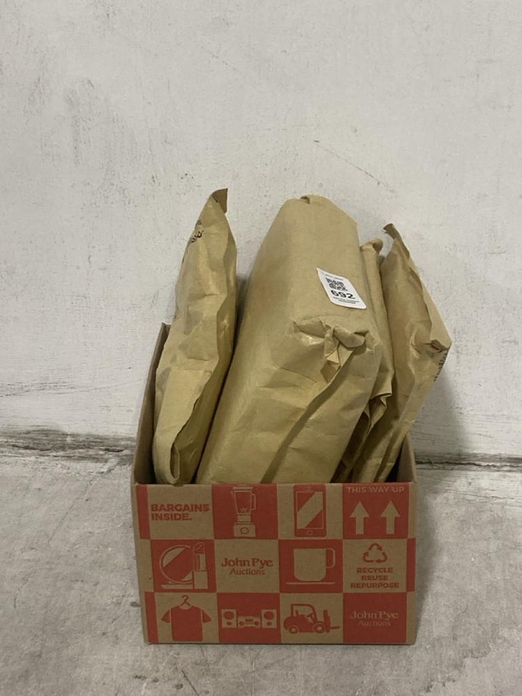 Lot 692  
            Chesterfield SR44 - Parcel Delivery Only 

                
BOX OF ASSORTED INKS TO INCLUDE 4 GO INKS LIGHT CYAN INK (LOCATION: E5)