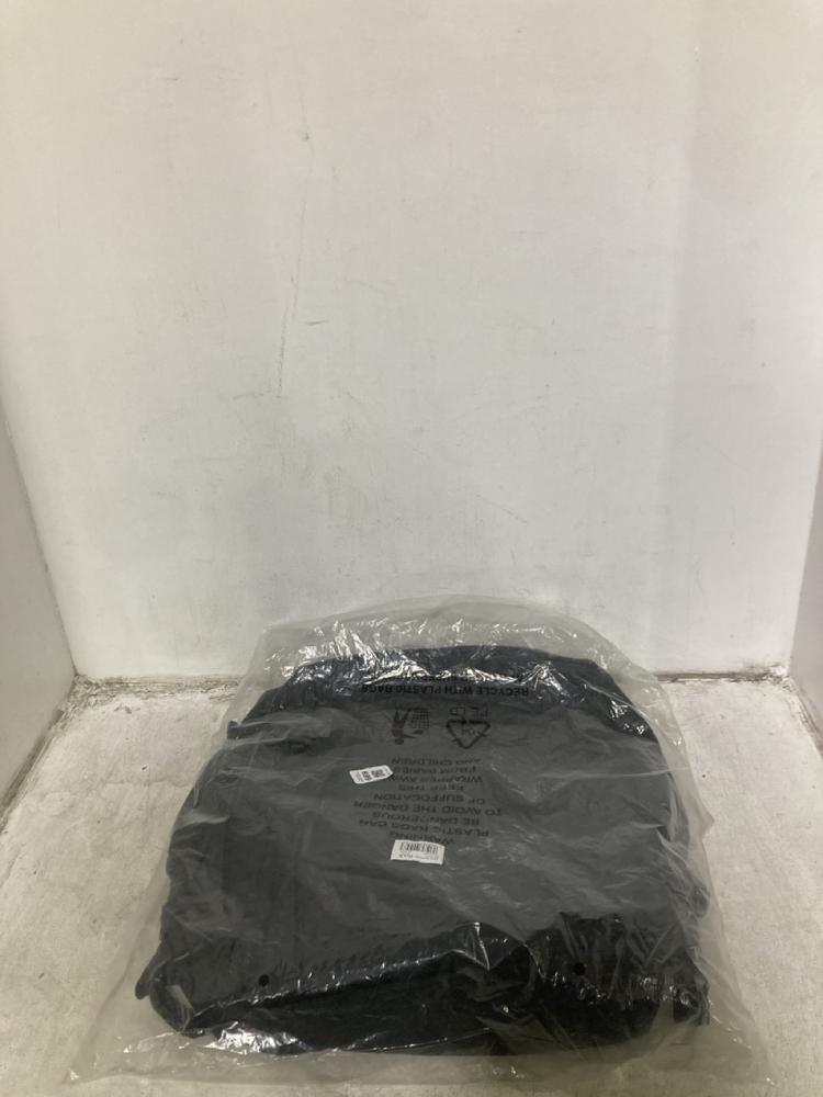 Lot 699  
            Chesterfield SR44 - Parcel Delivery Only 

                
ROCK CABIN BACKPACK IN BLACK (LOCATION: E5)