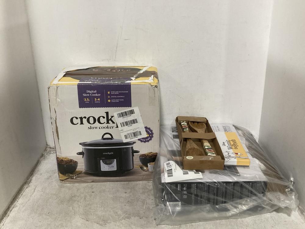 Lot 702  
            Chesterfield SR44 - Parcel Delivery Only 

                
4 X ASSORTED KITCHEN ITEMS TO INCLUDE SPOON AND FORK FIGS (LOCATION: E5)