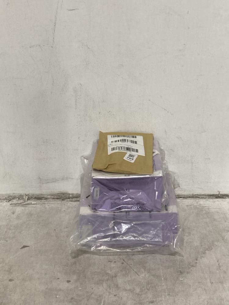 Lot 704  
            Chesterfield SR44 - Parcel Delivery Only 

                
3 X ASSORTED ITEMS TO INCLUDE L'OREAL PARIS VOLUME MILLION LASHES PANO (LOCATION:...