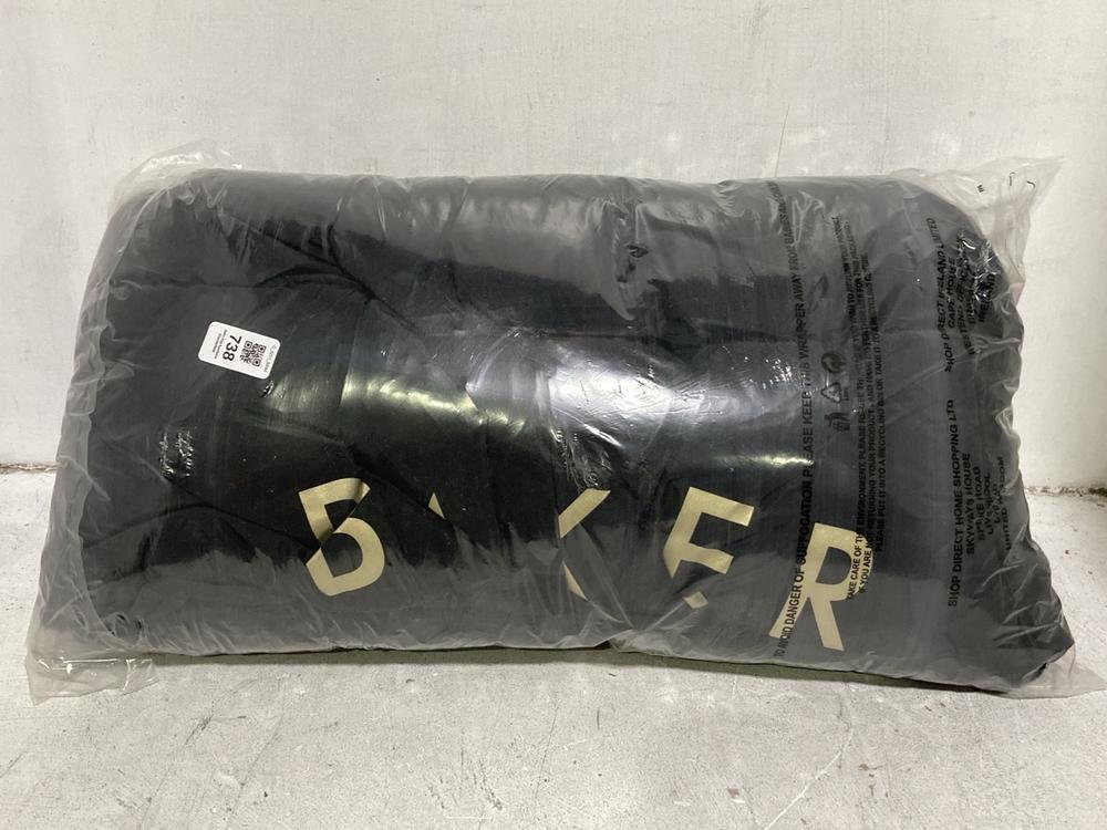 Lot 738  
            Chesterfield SR44 - Parcel Delivery Only 

                
TED BAKER LONDON BLACK PARKA COAT SIZE 13 YEARS (LOCATION: E6)