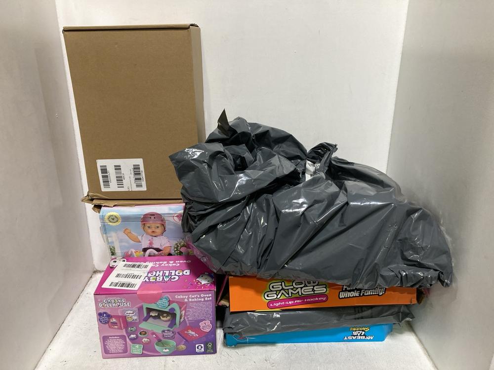 Lot 751  
            Chesterfield SR44 - Parcel Delivery Only 

                
QTY OF ASSORTED ITEMS TO INCLUDE GABBYS DOLLHOUSE CAKEY CATS OVEN & BAKING SET (L...