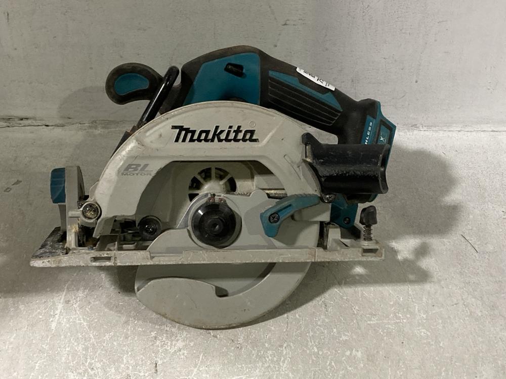 Lot 758  
            Chesterfield SR44 - Parcel Delivery Only 

                
MAKITA TABLE SAW (LOCATION: E7)