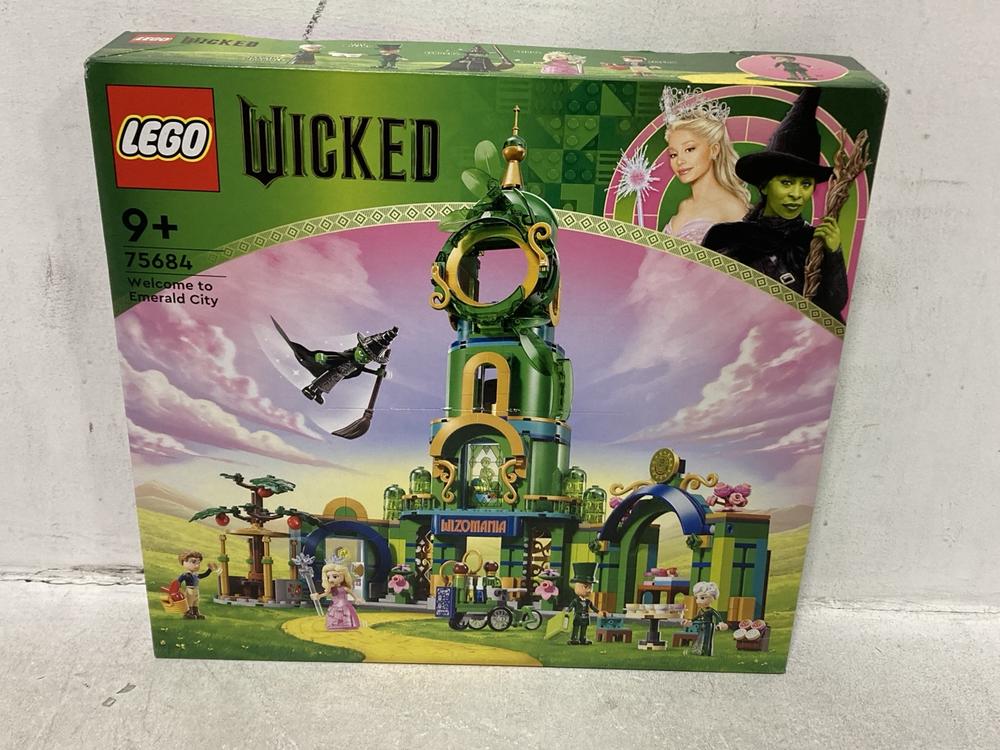 Lot 771  
            Chesterfield SR44 - Parcel Delivery Only 

                
LEGO WICKED WELCOME TO EMERALD CITY SET (LOCATION: E7)
