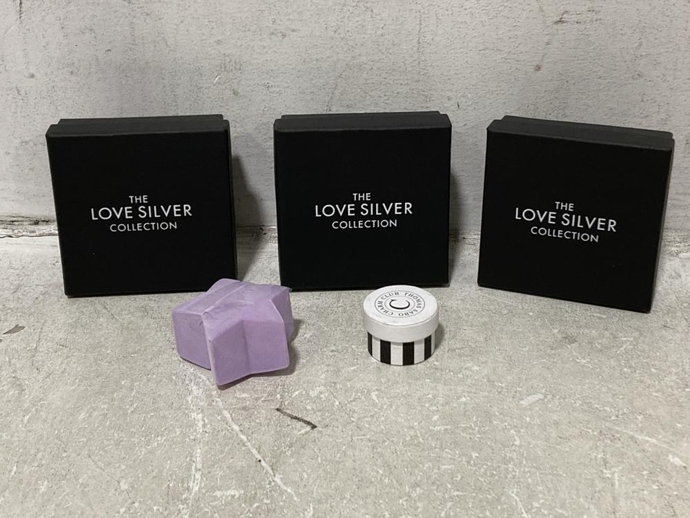 Lot 772  
            Chesterfield SR44 - Parcel Delivery Only 

                
BOX OF ASSORTED JEWELLERY ITEMS TO INCLUDE THE LOVE SILVER COLLECTION EARRINGS (L...