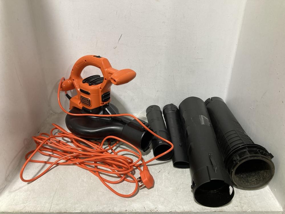 Lot 775  
            Chesterfield SR44 - Parcel Delivery Only 

                
BLACK + DECKER LEAF BLOWER (LOCATION: E7)