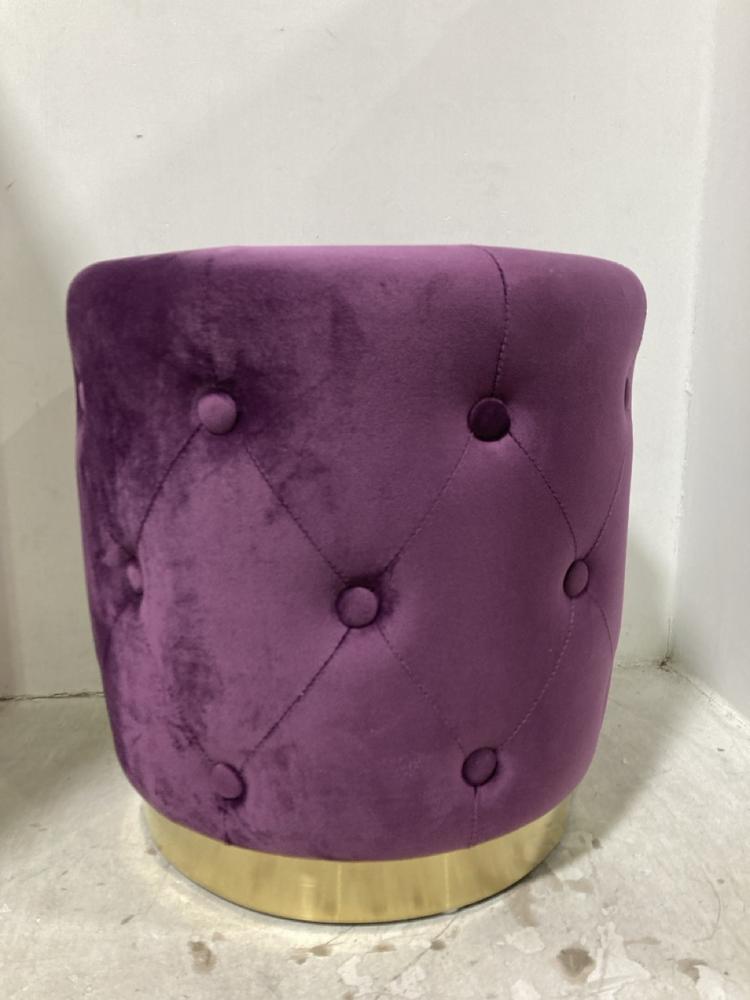 Lot 779  
            Chesterfield SR44 - Parcel Delivery Only 

                
BELIANI POUFFE CARROLLTON VELVET PURPLE - ITEM NO. 32907 - ORIGINAL RRP £420 (LOC...
