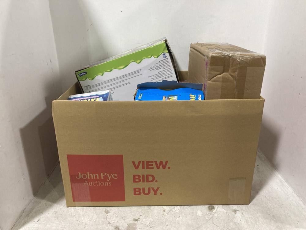 Lot 785  
            Chesterfield SR44 - Parcel Delivery Only 

                
BOX OF ASSORTED ITEMS TO INCLUDE GLITTER GIRLS NORWEGIAN HOUSE DOLL (LOCATION: E8)