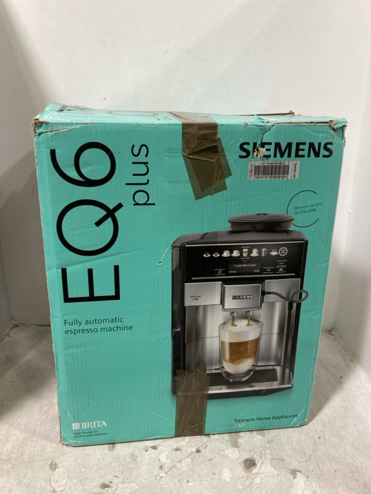 Lot 793  
            Chesterfield SR44 - Parcel Delivery Only 

                
SIEMENS EQ6 PLUS BEAN TO CUP COFFEE MACHINE (LOCATION: E8)