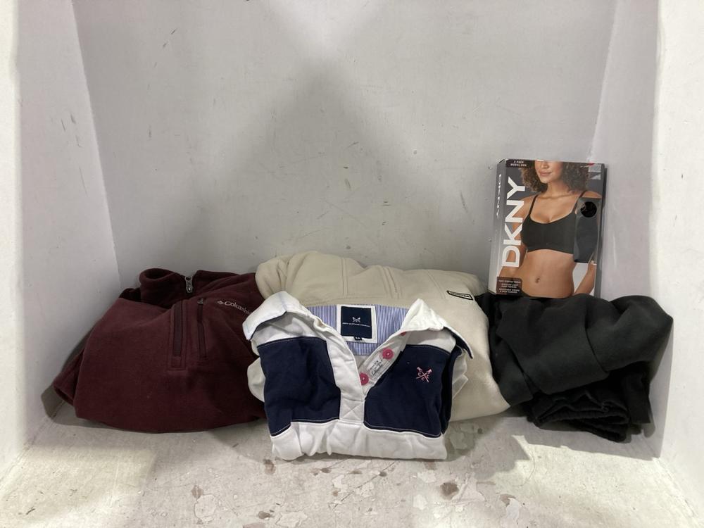 Lot 846  
            Chesterfield SR44 - Parcel Delivery Only 

                
5 X ASSORTED CLOTHING ITEMS TO INCLUDE CREW CLOTHING COMPANY POLO SHIRT IN BLACK/...