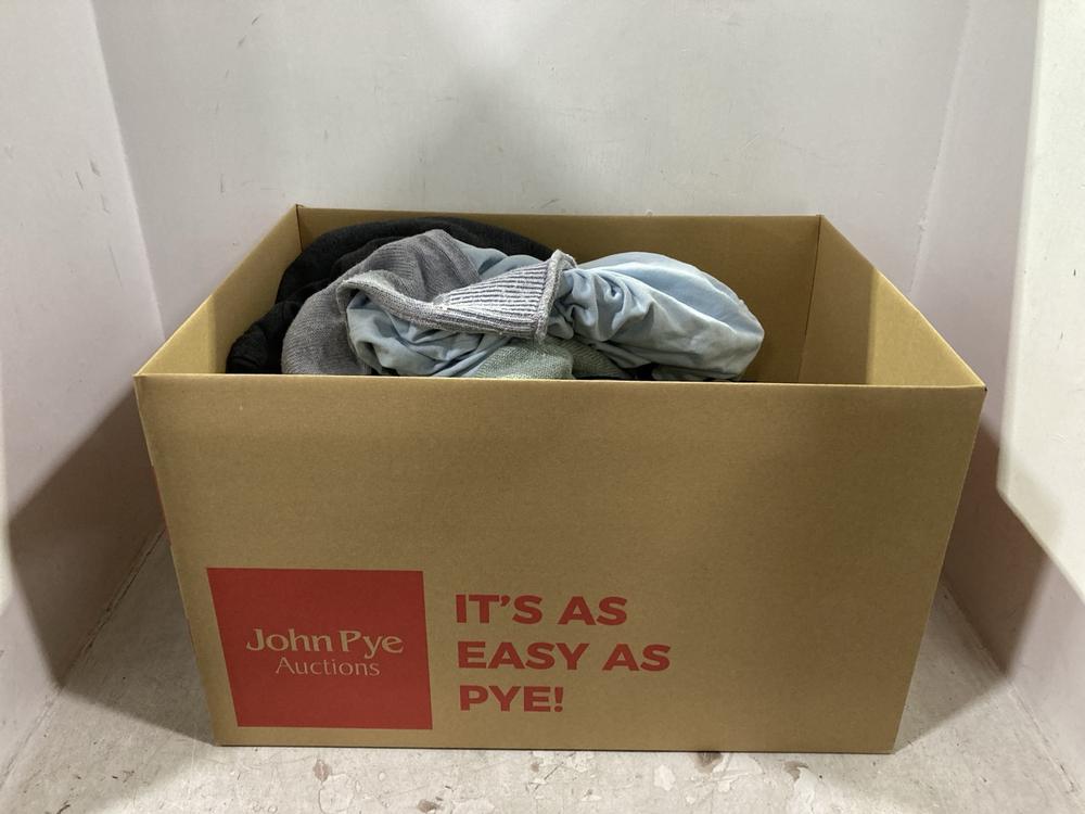 Lot 853  
            Chesterfield SR44 - Parcel Delivery Only 

                
BOX OF ASSORTED ADULT CLOTHES TO INCLUDE ELLA MOSS SWEATER IN GREEN SIZE 12 (LOCA...