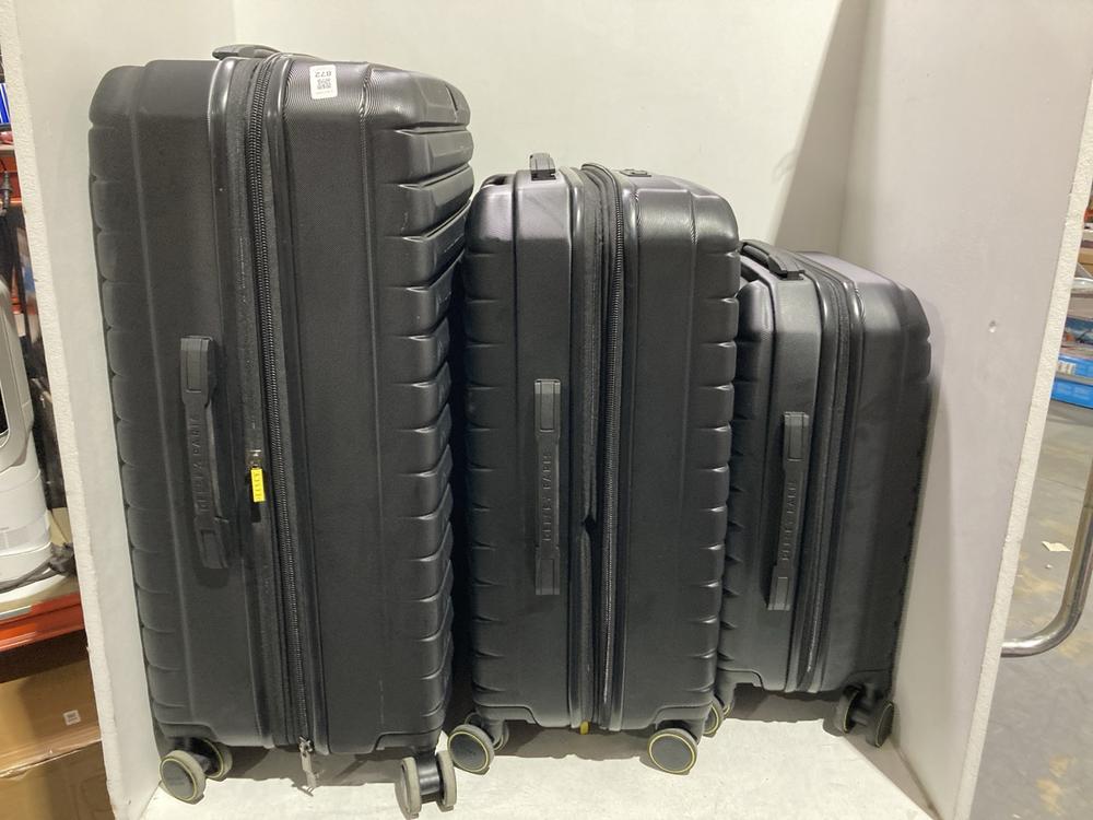 Lot 872  
            Chesterfield SR44 - Parcel Delivery Only 

                
DELSEY PARIS 3PCS SUITCASE HARD SHELL SET (LOCATION: D3)