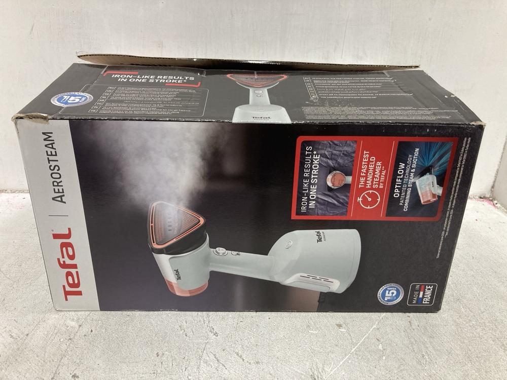 Lot 877  
            Chesterfield SR44 - Parcel Delivery Only 

                
TEFAL AQUASTEAM 1400 WATTS IN WHITE (LOCATION: D3)