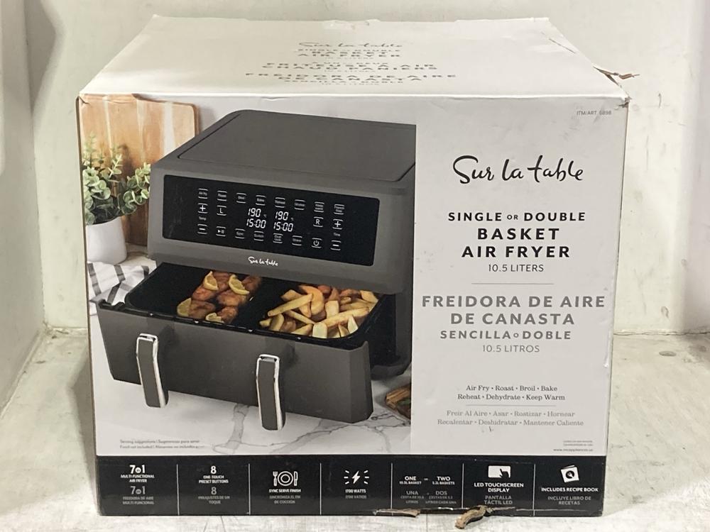 Lot 895  
            Chesterfield SR44 - Parcel Delivery Only 

                
SUR TABLE AIR FRYER (LOCATION: D4)