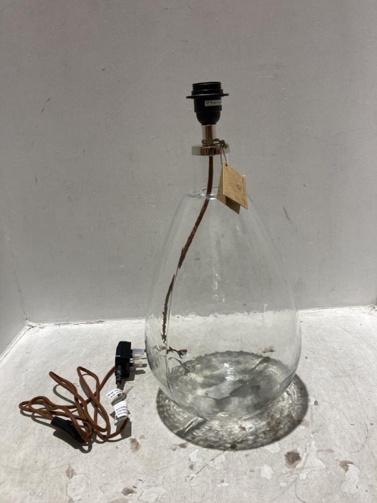 Lot 8  
            Chesterfield SR44 - Parcel Delivery Only 

                
NKUKU BABA RECYCLED GLASS LAMP - CLEAR - LARGE TALL - ITEM NO. BL5301 - ORIGINAL ...