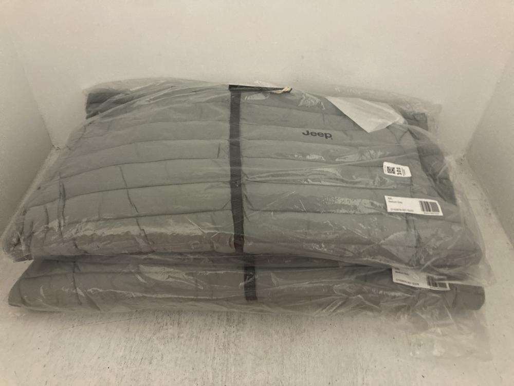 Lot 101  
            Chesterfield SR47 - Parcel Delivery Only 

                
2 X JEEP PUFFER COATS IN GREY -TO INCLUDE SIZE XXL (LOCATION: A2)