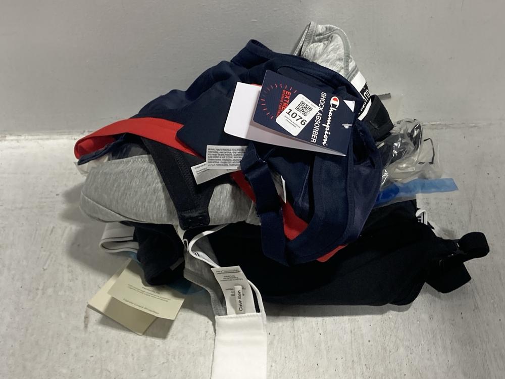 Lot 1076  
            Chesterfield SR47 - Parcel Delivery Only 

                
7 X ASSORTED ADULTS BRANDED CLOTHING TO INCLUDE CALVIN KLEIN BOY SHORTS IN BLACK ...