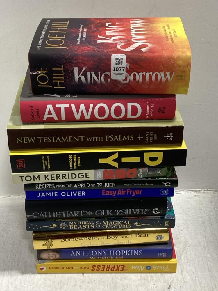 Lot 1077  
            Chesterfield SR47 - Parcel Delivery Only 

                
12 X ASSORTED BOOKS TO INCLUDE JAMIE OLIVER - EASY AIR FRYER HARDBACK BOOK (LOCAT...