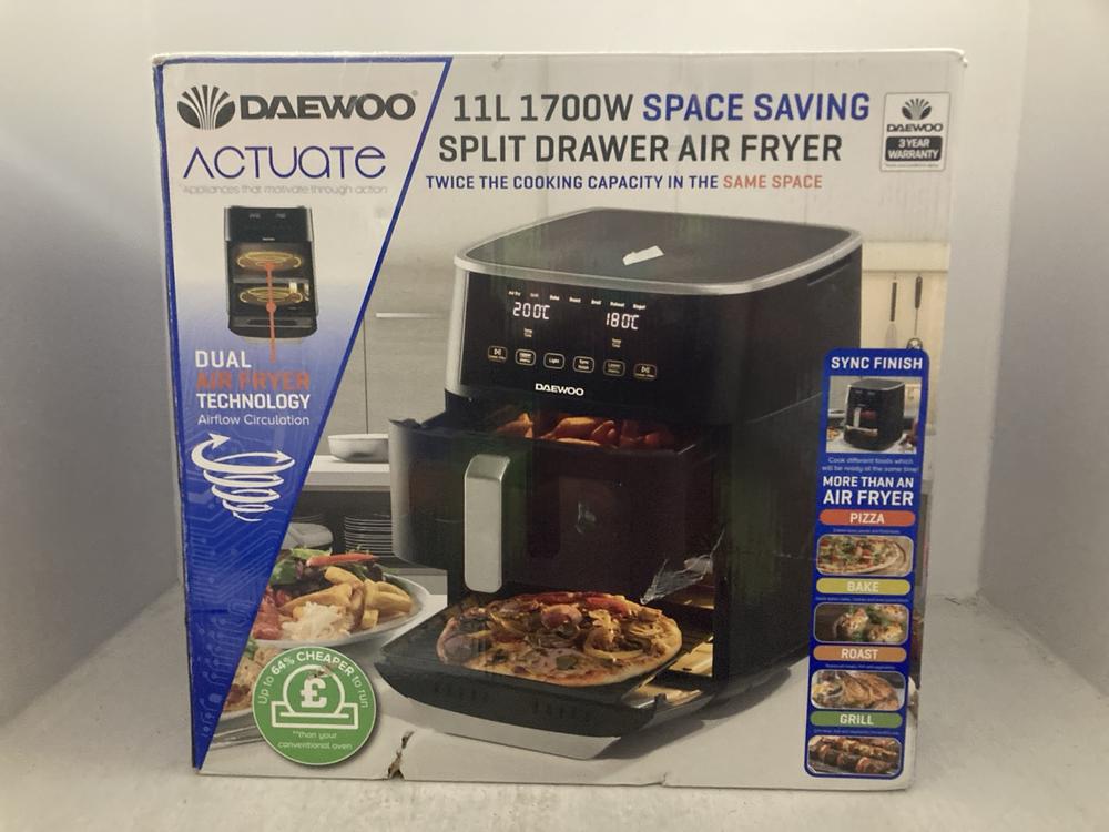 Lot 110  
            Chesterfield SR47 - Parcel Delivery Only 

                
DAEWOO 11L 1700W SPLIT DRAWER AIR FRYER (LOCATION: A2)