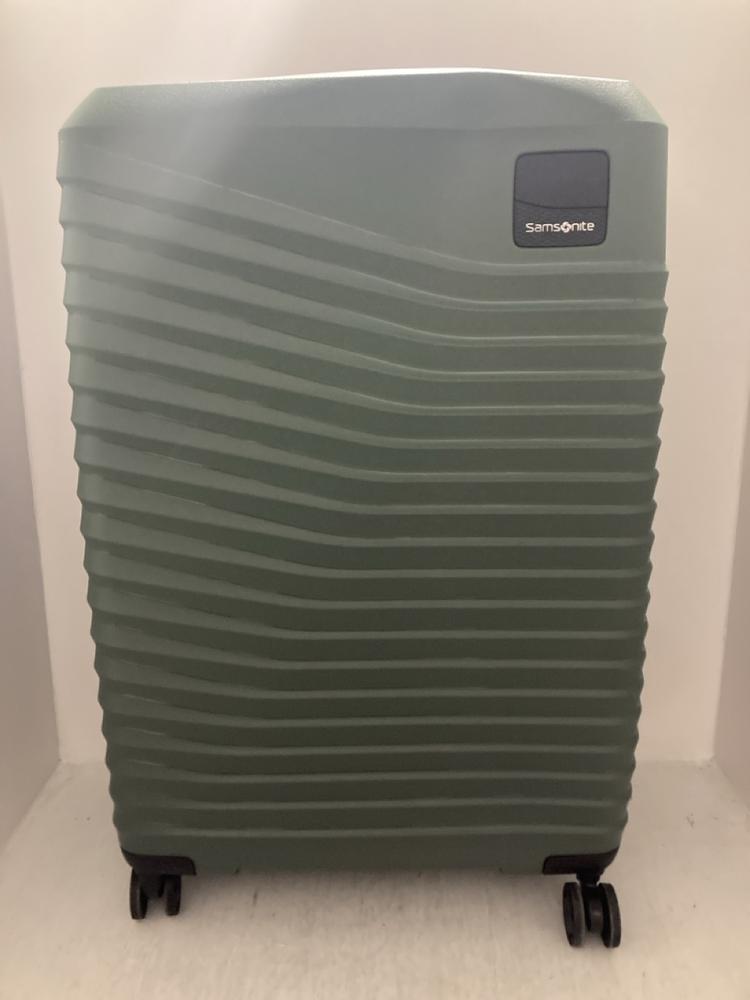 Lot 119  
            Chesterfield SR47 - Parcel Delivery Only 

                
SAMSONITE INTUO SPINNER MEDIUM SUITCASE IN KHAKI GREEN ORIGINAL RRP £169 (LOCATIO...