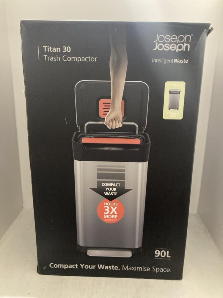 Lot 171  
            Chesterfield SR47 - Parcel Delivery Only 

                
JOSEPH JOSEPH TITAN 30 30L TRASH COMPACTOR ORIGINAL RRP £199 (LOCATION: A5)