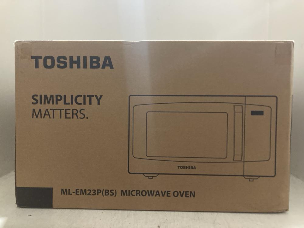 Lot 175  
            Chesterfield SR47 - Parcel Delivery Only 

                
TOSHIBA 23L 800W MICROWAVE OVEN - MODEL NO. ML-EM23P (LOCATION: A5)