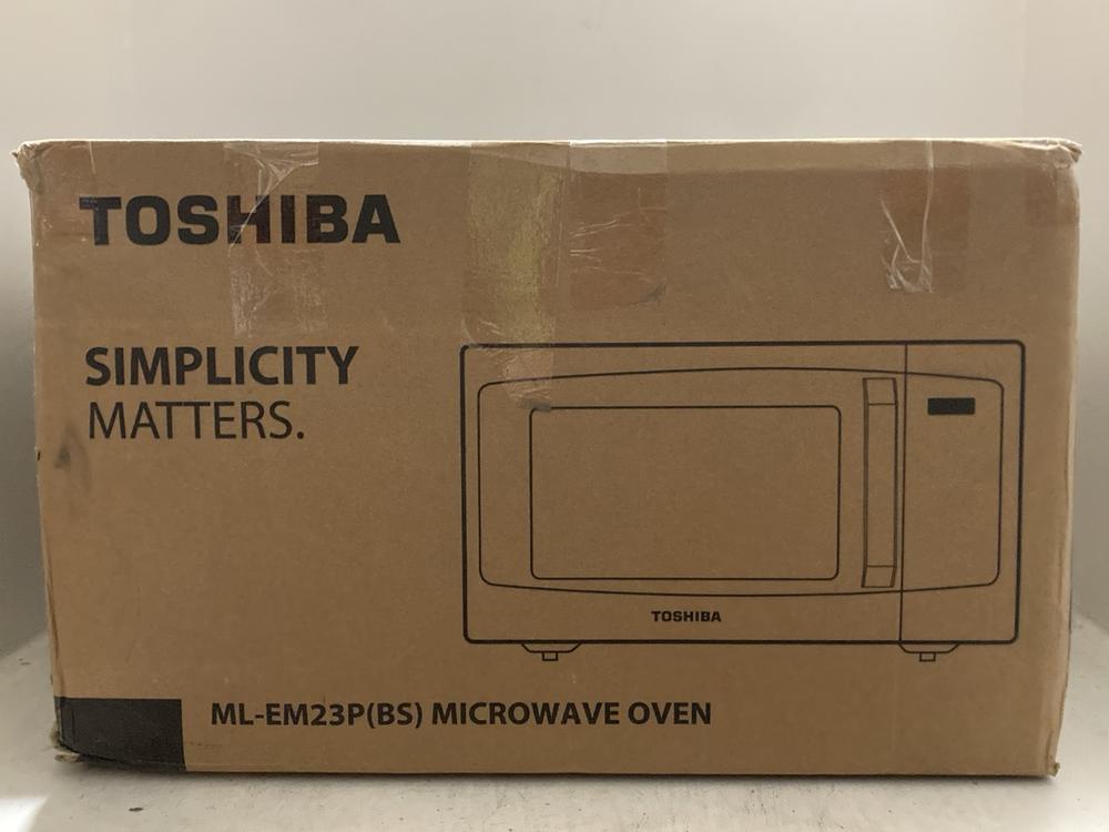 Lot 189  
            Chesterfield SR47 - Parcel Delivery Only 

                
TOSHIBA 23L 800W MICROWAVE OVEN - MODEL NO. ML-EM23P (LOCATION: A5)