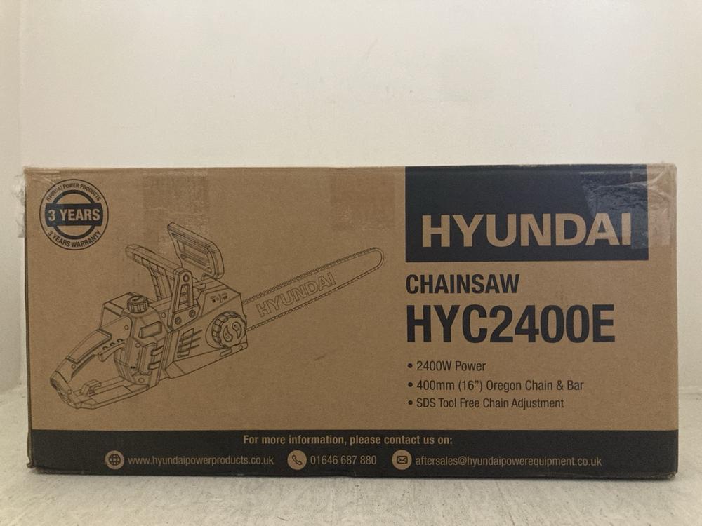Lot 192  
            Chesterfield SR47 - Parcel Delivery Only 

                
HYUNDAI 16" 40CM ELECTRIC CHAINSAW - MODEL NO. HYC2400E ORIGINAL RRP £100 (LOCATI...