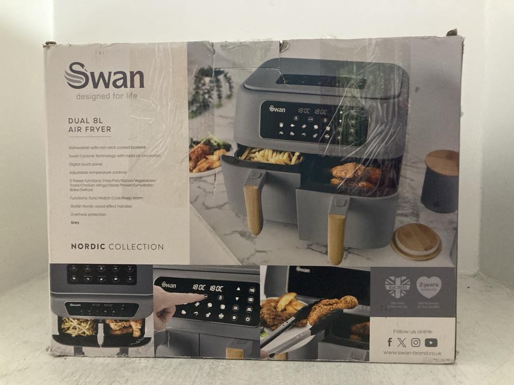 Lot 218  
            Chesterfield SR47 - Parcel Delivery Only 

                
SWAN NORDIC DUAL 8L AIR FRYER (LOCATION: A7)