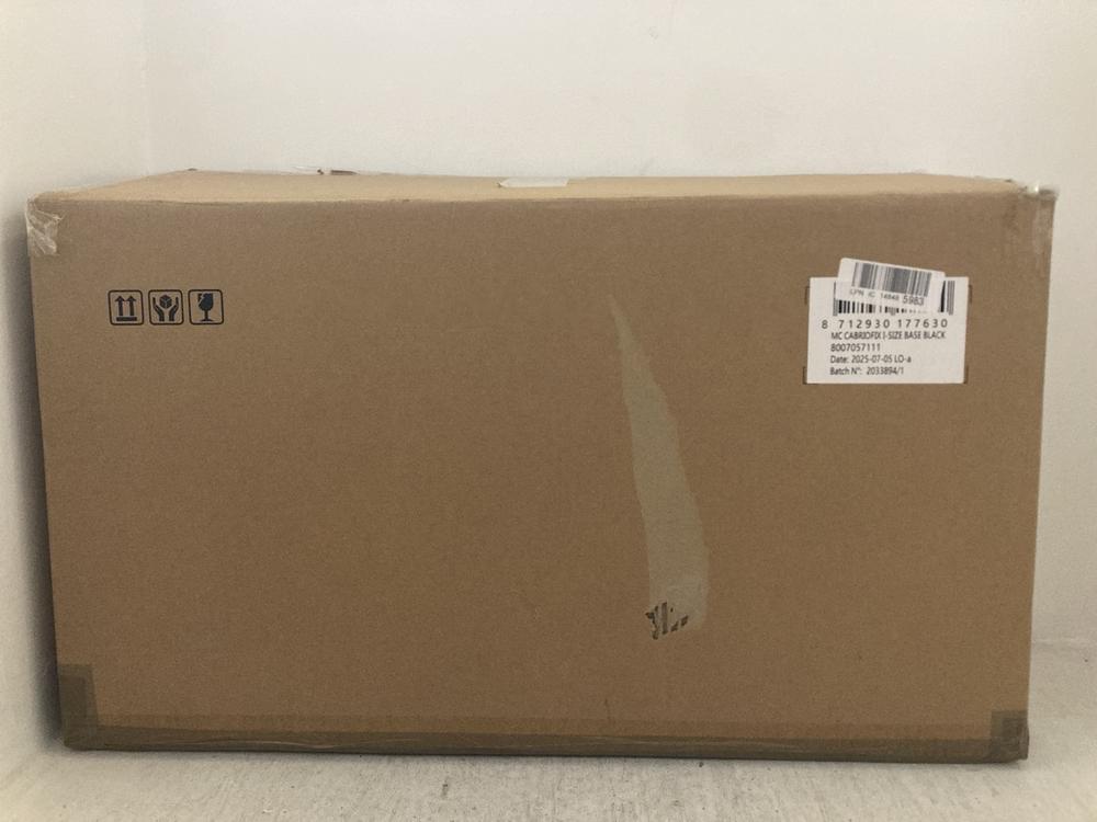 Lot 229  
            Chesterfield SR47 - Parcel Delivery Only 

                
MAXI COSI CABRIOFIX ISIZE BASE ORIGINAL RRP £129 (LOCATION: A7)