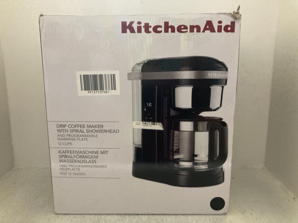 Lot 252  
            Chesterfield SR47 - Parcel Delivery Only 

                
KITCHEN AID DRIP COFFEE MACHINE ORIGINAL RRP £169 (LOCATION: A8)
