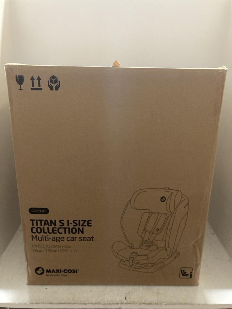 Lot 257  
            Chesterfield SR47 - Parcel Delivery Only 

                
MAXI COSI TITAN ISIZE COLLECTION CAR SEAT ORIGINAL RRP £199 (LOCATION: A8)