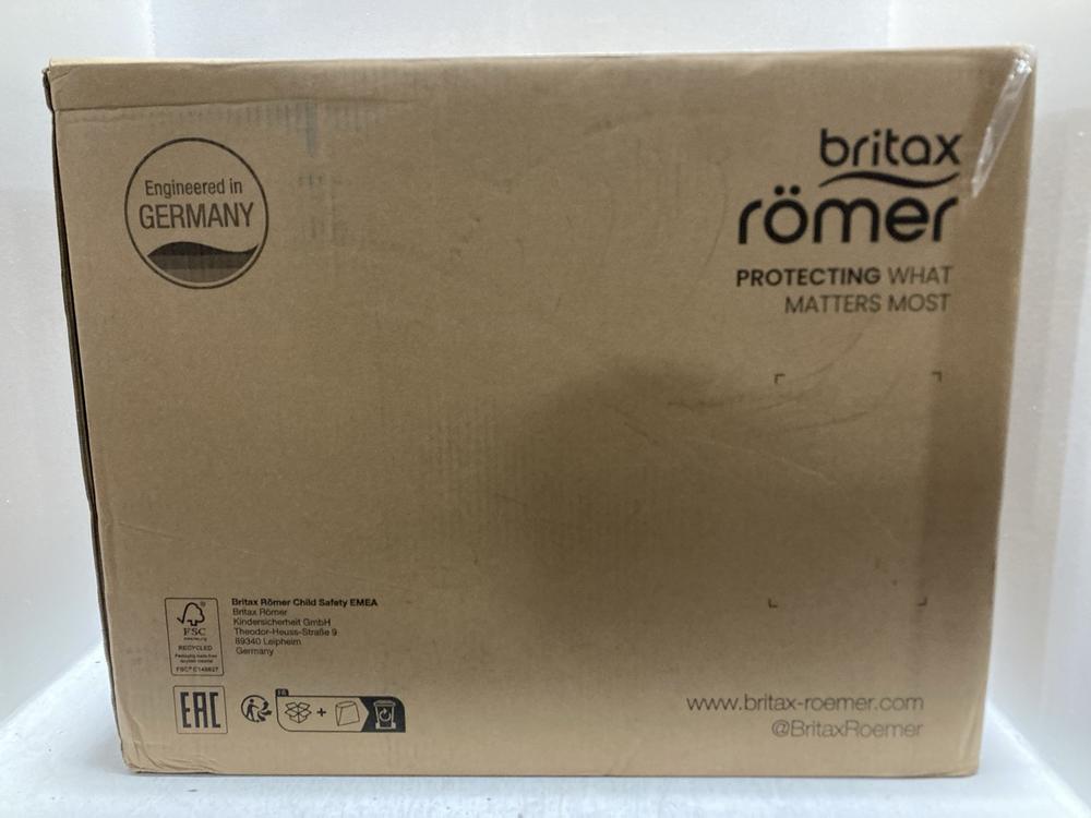 Lot 25  
            Chesterfield SR47 - Parcel Delivery Only 

                
BRITAX ROMER EVOLVAFIX CAR SEAT ORIGINAL RRP £220 (LOCATION: D7)