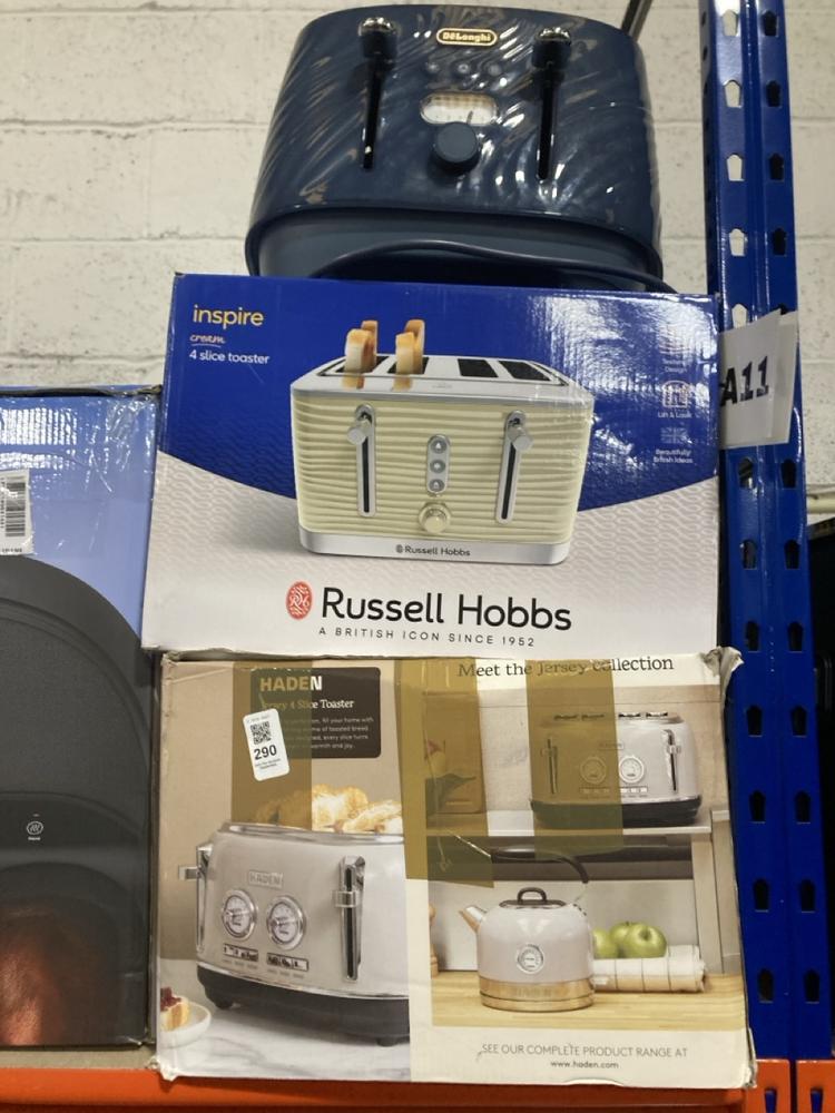 Lot 290  
            Chesterfield SR47 - Parcel Delivery Only 

                
3 X ASSORTED TOASTERS TO INCLUDE RUSSELL HOBBS INSPIRE FOUR SLICE TOASTER (LOCATI...