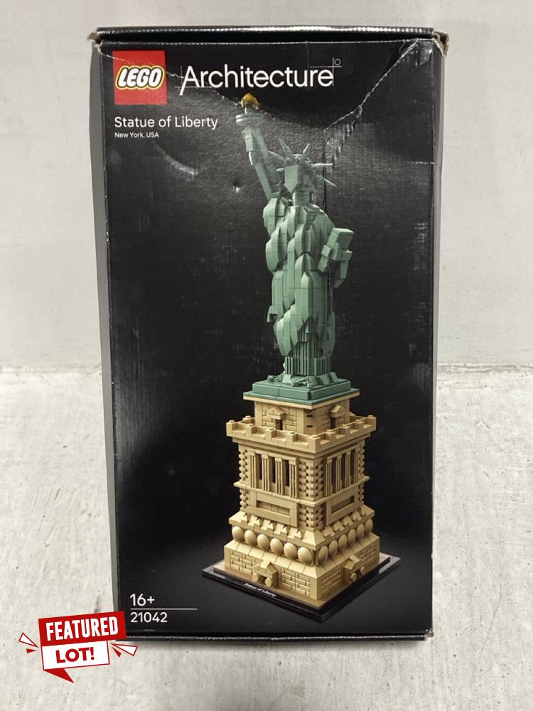 Lot 29  
            Chesterfield SR47 - Parcel Delivery Only 

                
LEGO ARCHITECTURE 21042 STATUE OF LIBERTY (LOCATION: D8)